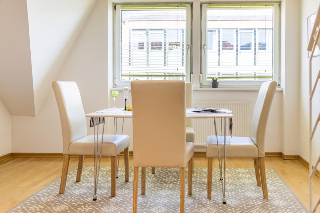 Maisonette Apartment Am Bahnhof - Adults Only Інсбрук Екстер'єр фото