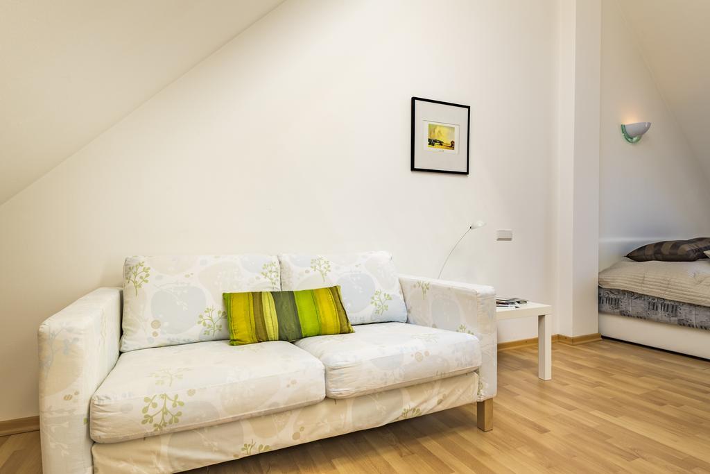 Maisonette Apartment Am Bahnhof - Adults Only Інсбрук Екстер'єр фото