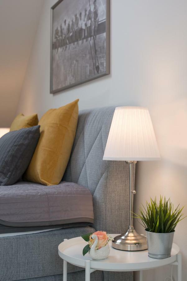 Maisonette Apartment Am Bahnhof - Adults Only Інсбрук Екстер'єр фото