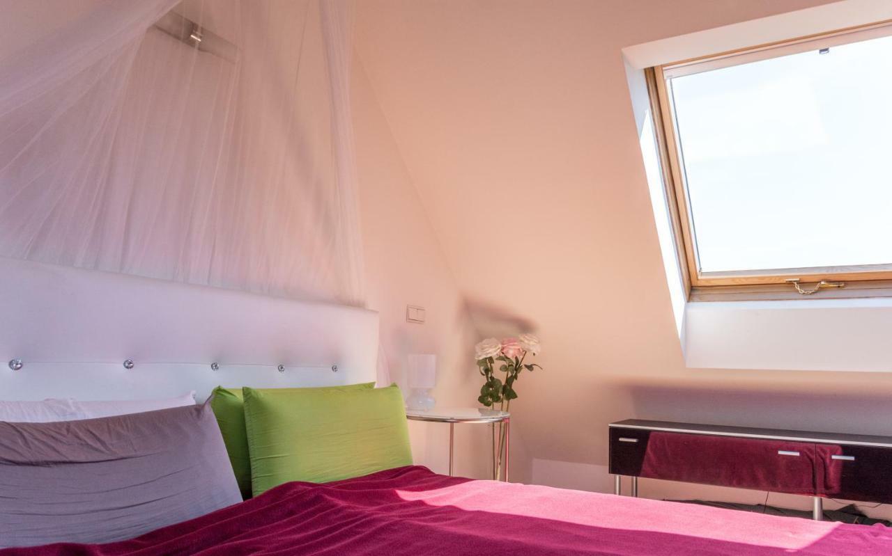 Maisonette Apartment Am Bahnhof - Adults Only Інсбрук Екстер'єр фото