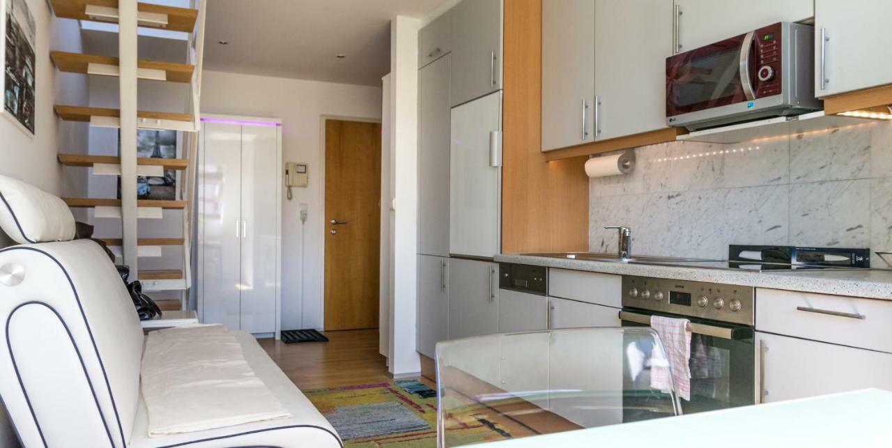 Maisonette Apartment Am Bahnhof - Adults Only Інсбрук Екстер'єр фото