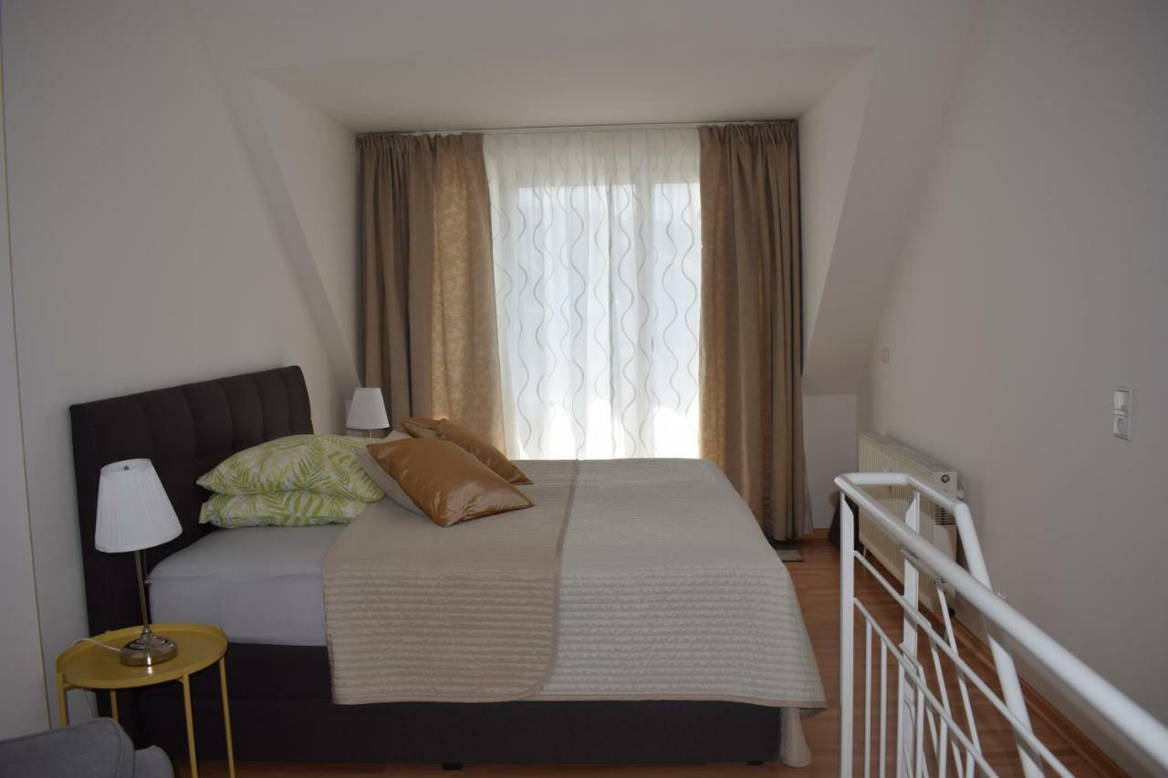 Maisonette Apartment Am Bahnhof - Adults Only Інсбрук Екстер'єр фото